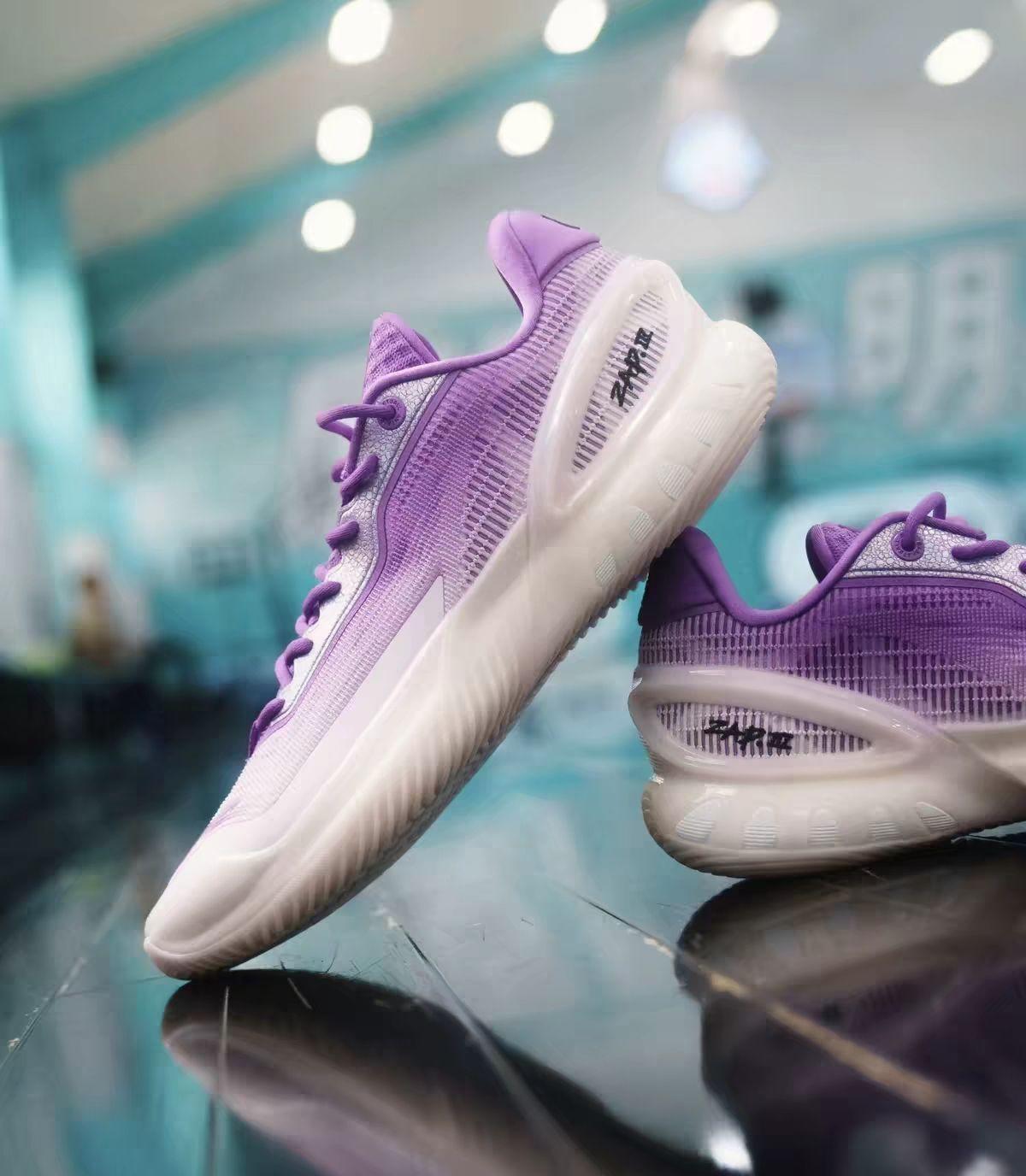 安踏瞬息3「紫云」:颜值与实力双在线的后卫神鞋